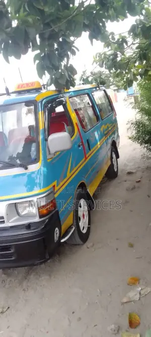Toyota TownAce 2010 Bleu