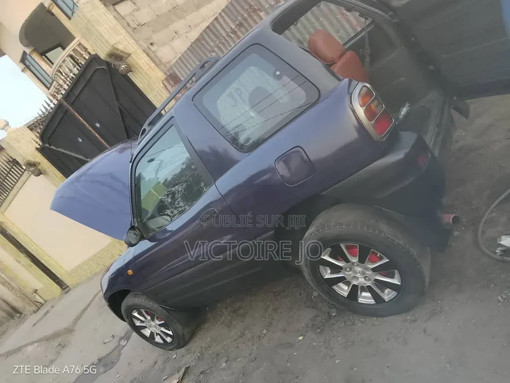 Toyota RAV4 2004 Bleu