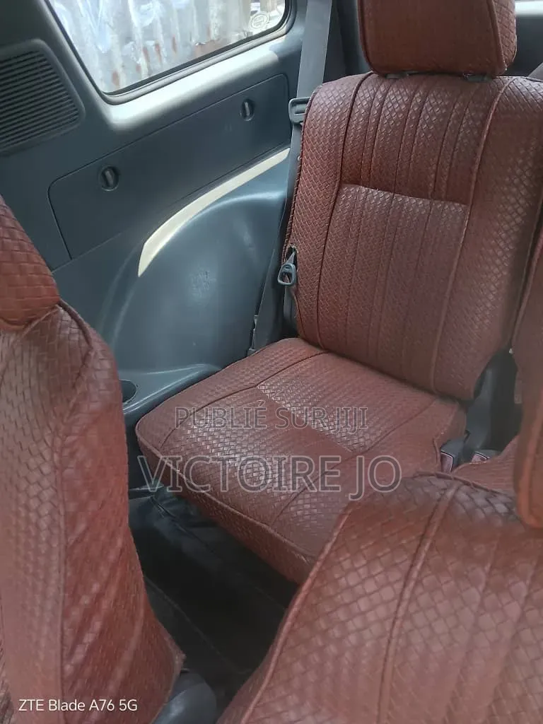 Toyota RAV4 2004 Bleu