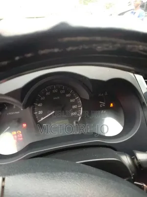 Toyota Hilux 2012 Gris