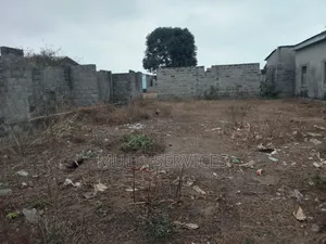 Parcelle À Vendre Au Terminus De Nanga