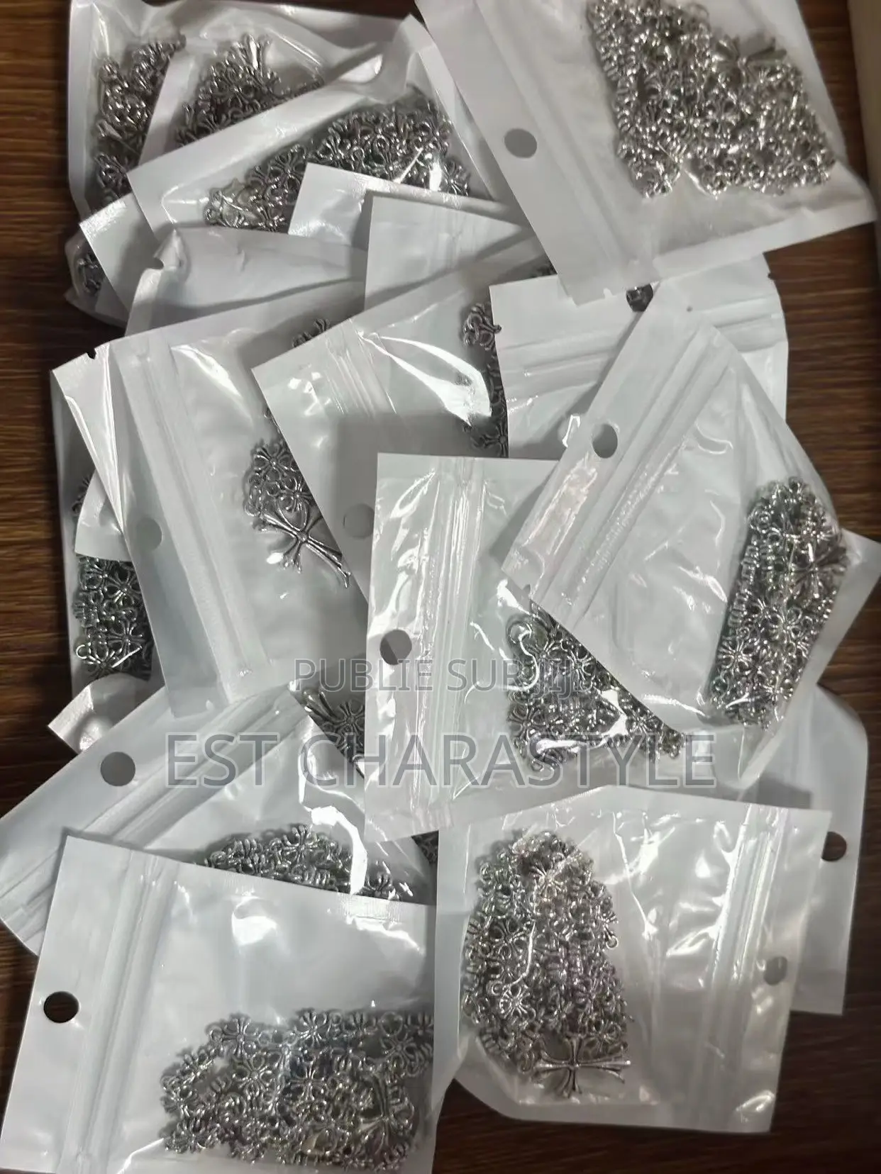 Collier Chrome