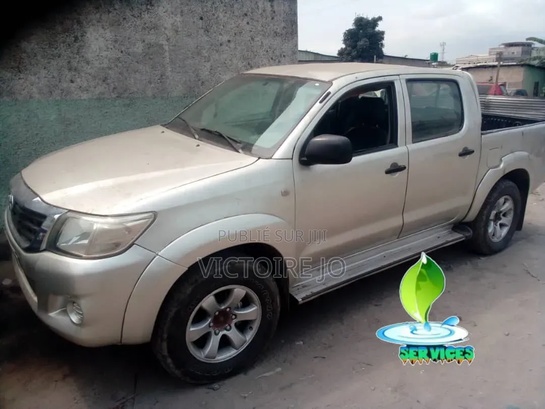 Toyota Hilux 2014 Doré
