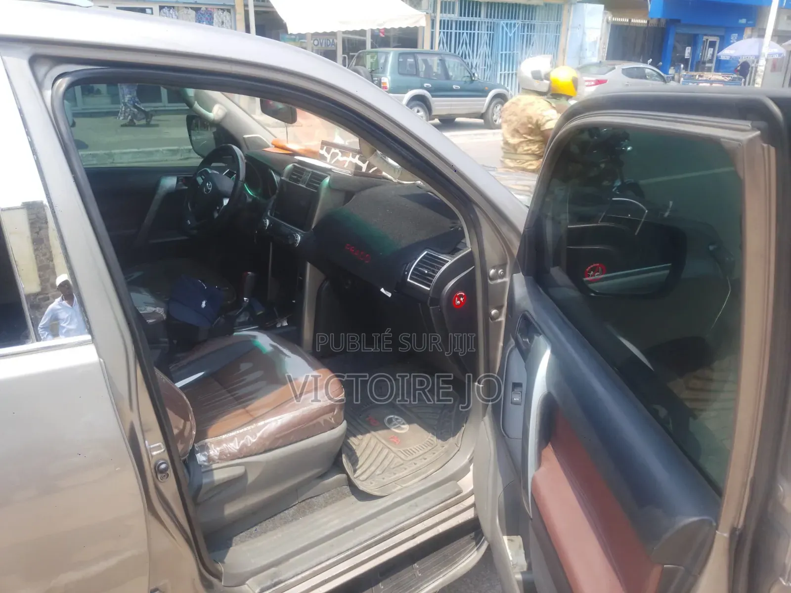Toyota Land Cruiser Prado 2019 Doré