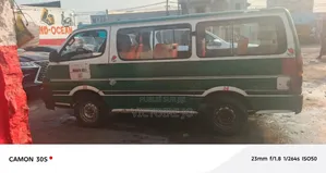Toyota HiAce 2014 Vert