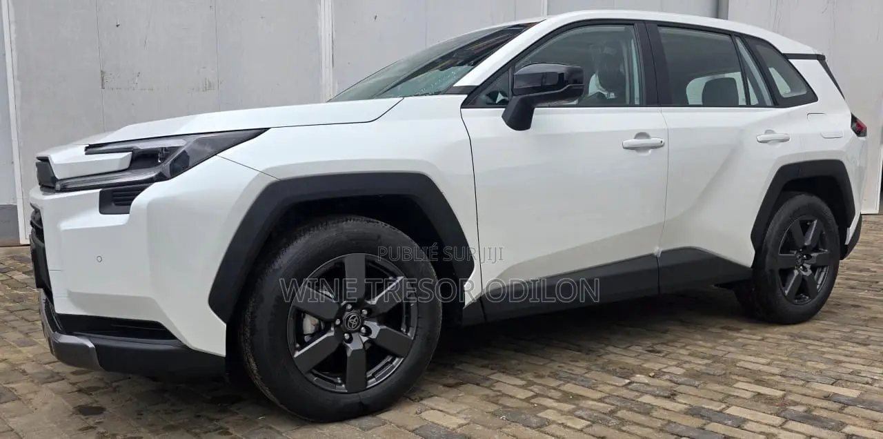 Nouveau Toyota RAV4 Limited 2026 Blanc cassé