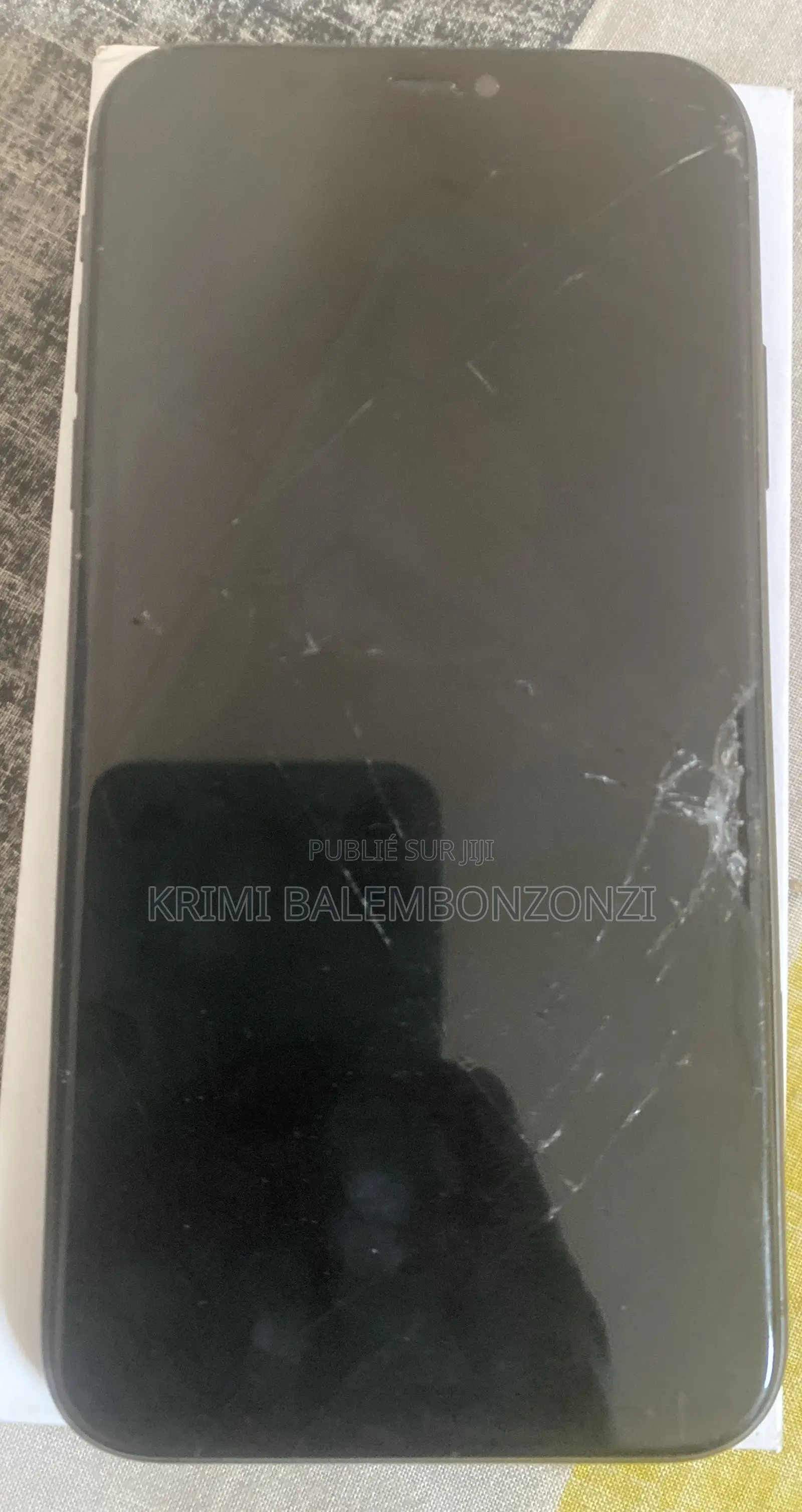 Apple iPhone 11 64 GB Noir