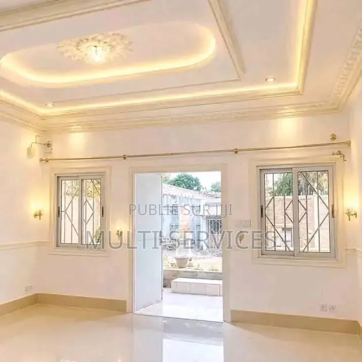 2chbre Appartement dans Multiverservices, Ngoyo à Vendre