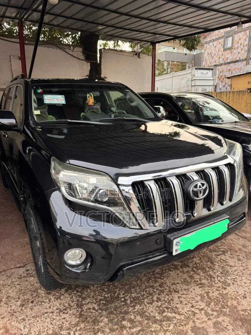 Toyota Land Cruiser Prado 2015 Noir