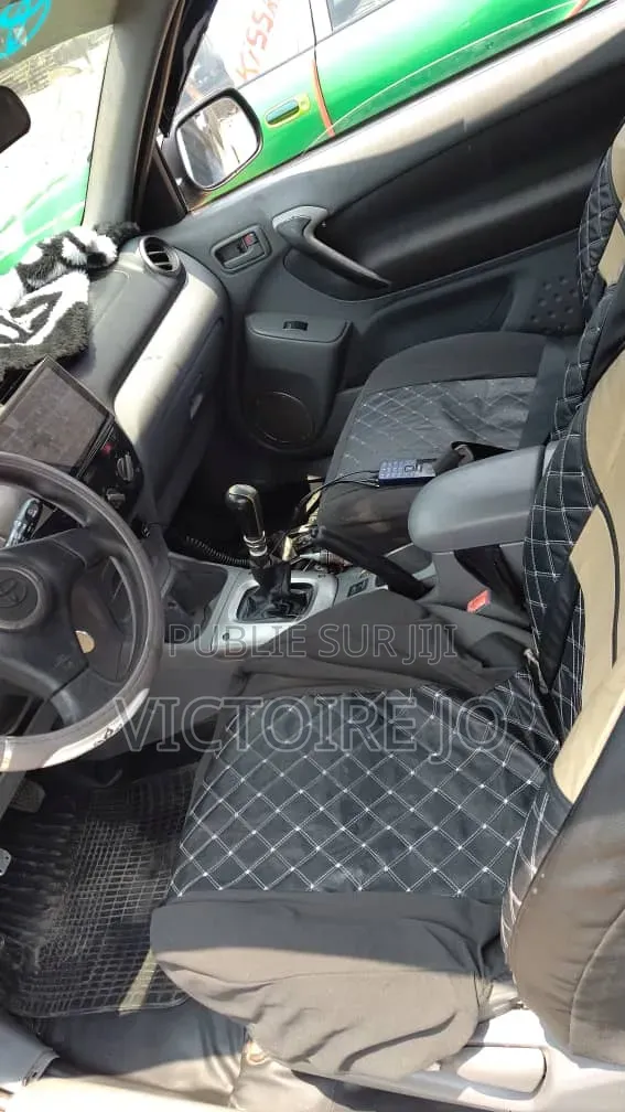 Toyota RAV4 2005 Vert