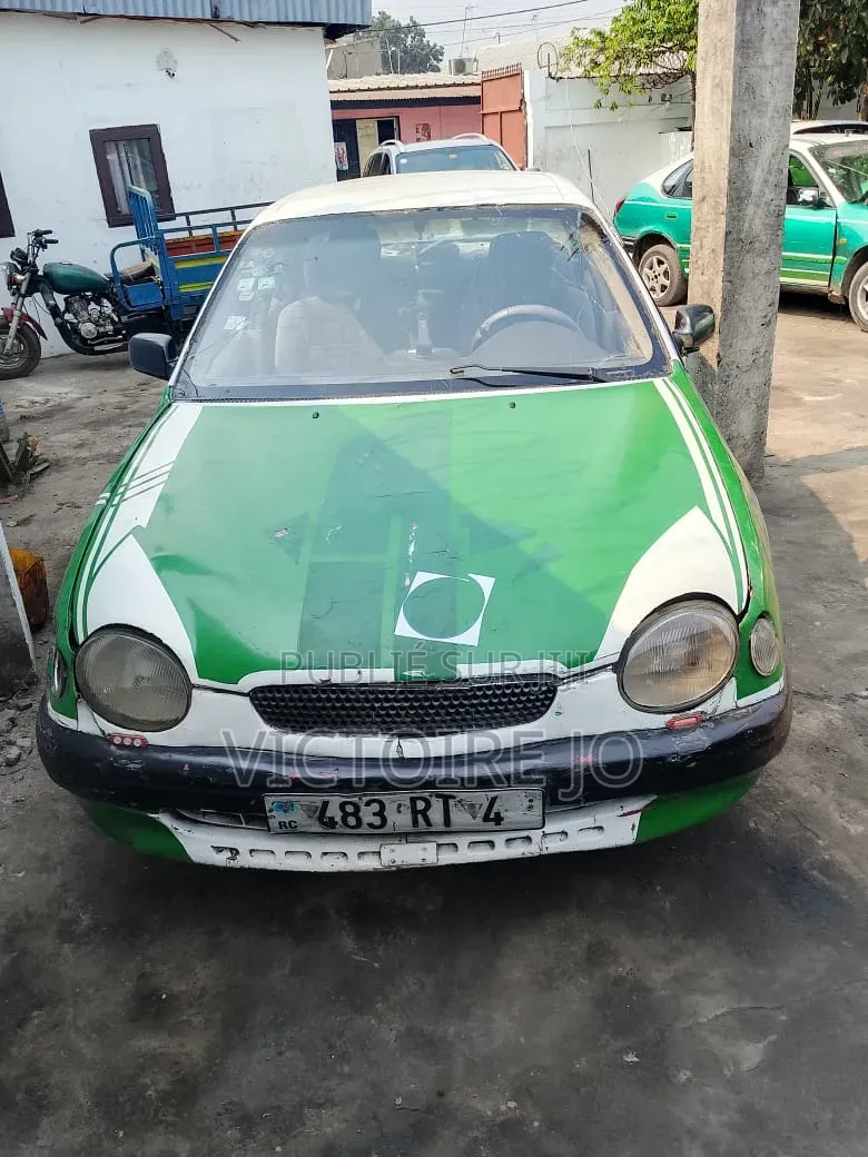 Toyota Corolla 2010 Vert