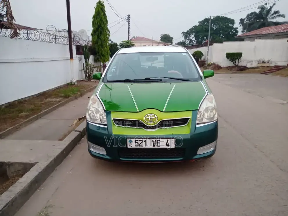 Toyota Verso 2015 Vert