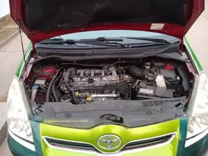 Toyota Verso 2015 Vert