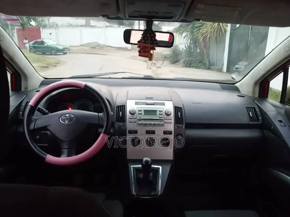 Toyota Verso 2015 Vert