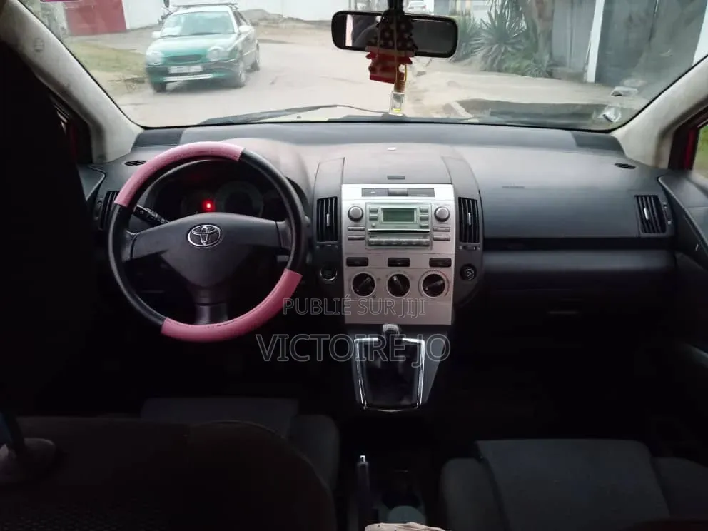 Toyota Verso 2015 Vert