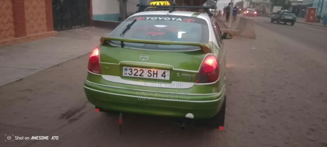 Toyota Corolla 2012 Vert