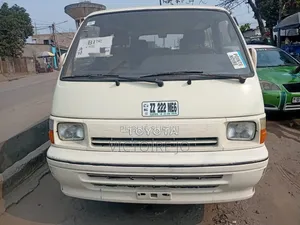 Toyota HiAce 2020 Blanc