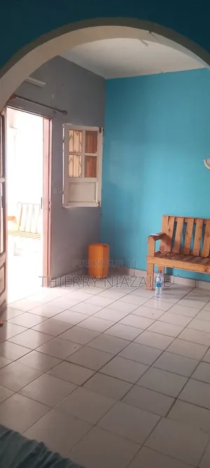 1chbre Appartement dans Nt Immo, Mongo-Mpoukou à Louer