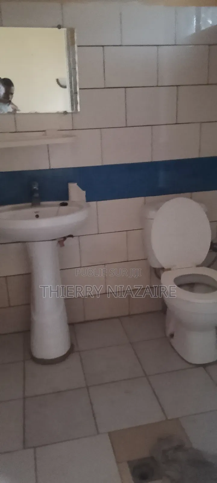 1chbre Appartement dans Nt Immo, Mongo-Mpoukou à Louer
