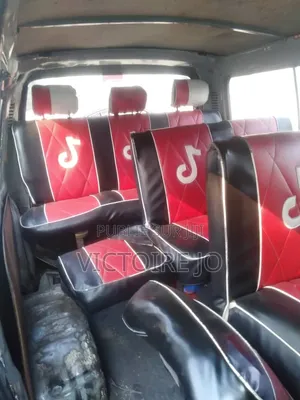 Toyota HiAce 2014 Vert