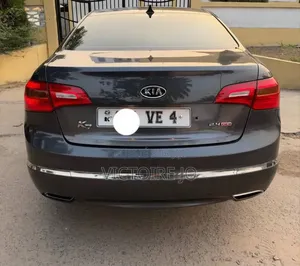Kia K5 2021 Noir
