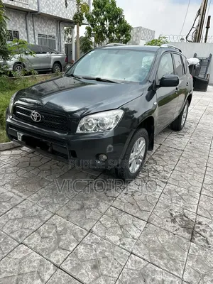 Toyota RAV4 2018 Noir