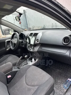 Toyota RAV4 2018 Noir