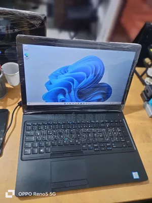 Ordinateur portable Dell Latitude 5590 8GB Intel Core i5 HDD+SSD 256GB