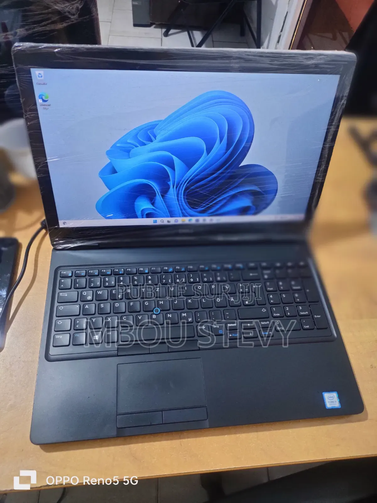 Ordinateur portable Dell Latitude 5590 8GB Intel Core i5 HDD+SSD 256GB