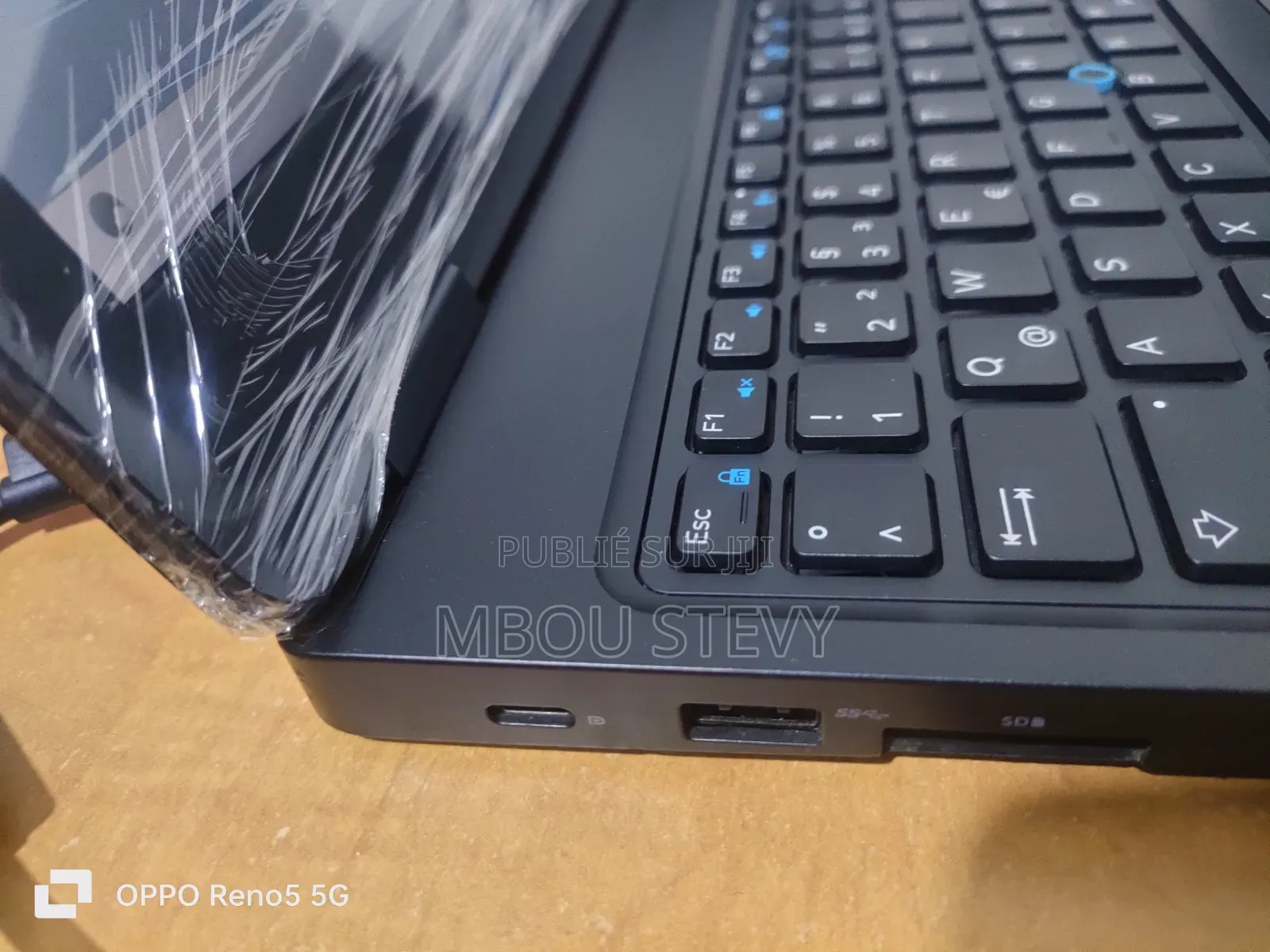 Ordinateur portable Dell Latitude 5590 8GB Intel Core i5 HDD+SSD 256GB