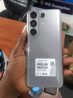 Nouveau Tecno Camon 50 Pro 256 GB Gris
