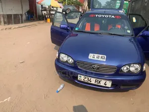 Toyota Corolla 2018 Bleu