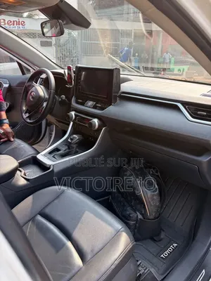 Toyota RAV4 2022 Blanc