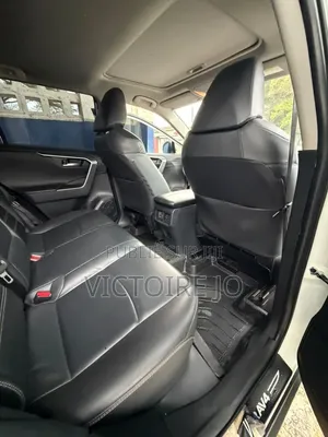 Toyota RAV4 2022 Blanc
