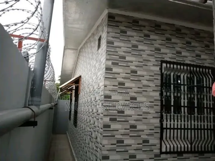 5chbre Blocs d'appartements dans Multiverservices, Tié-Tié à Vendre