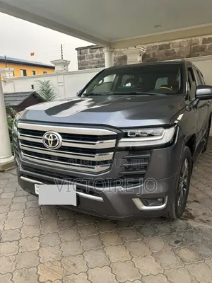 Toyota Land Cruiser 2022 Gris
