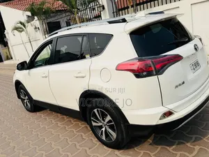 Toyota RAV4 2018 Blanc