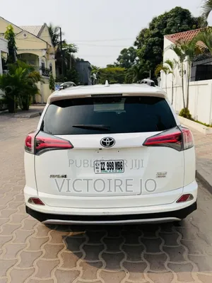 Toyota RAV4 2018 Blanc