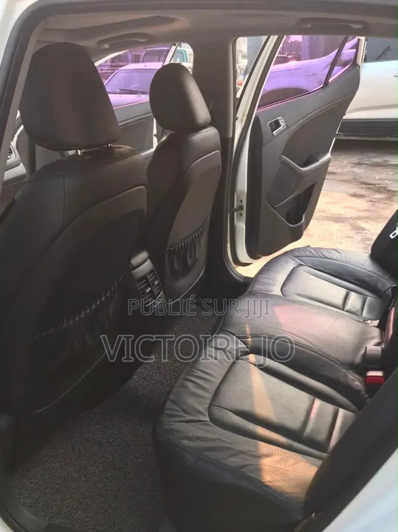 Kia K5 2021 Blanc