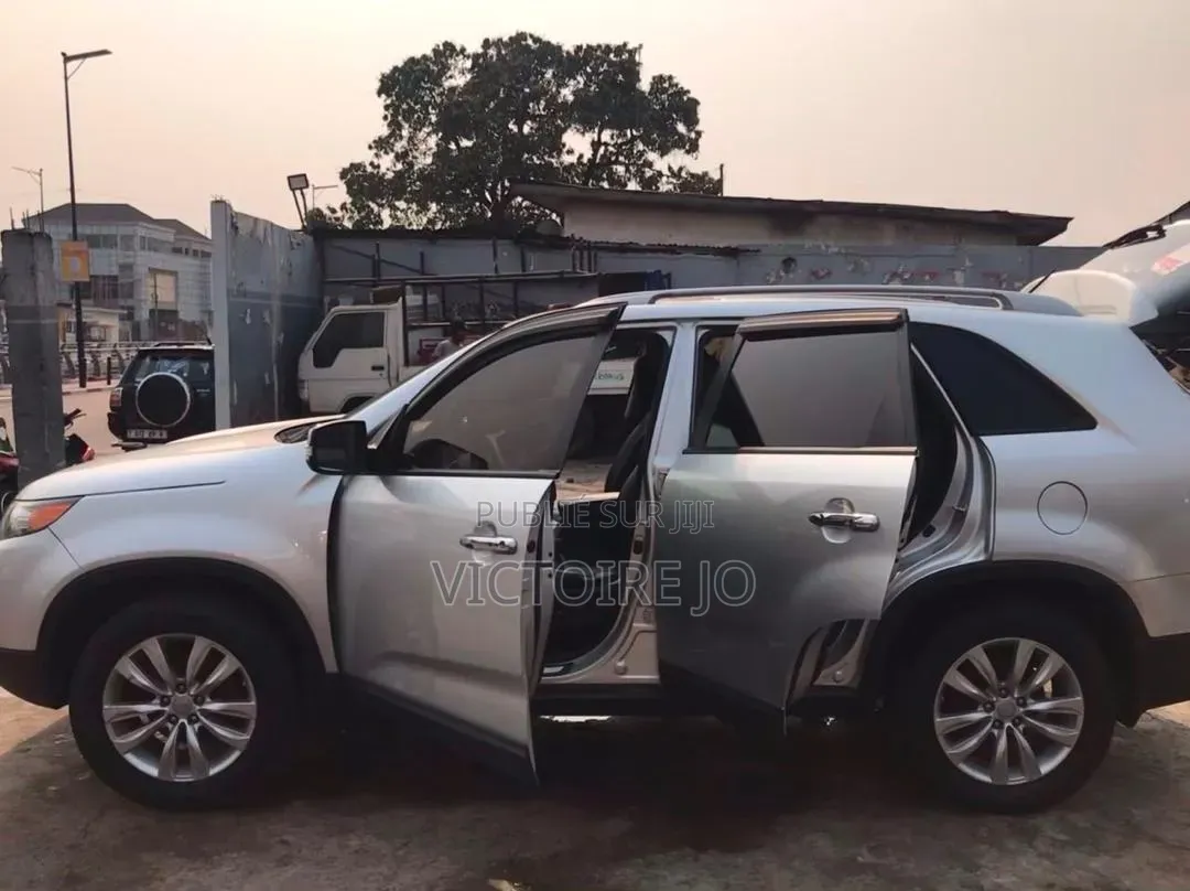 Kia Sorento 4dr SUV 2016 Gris