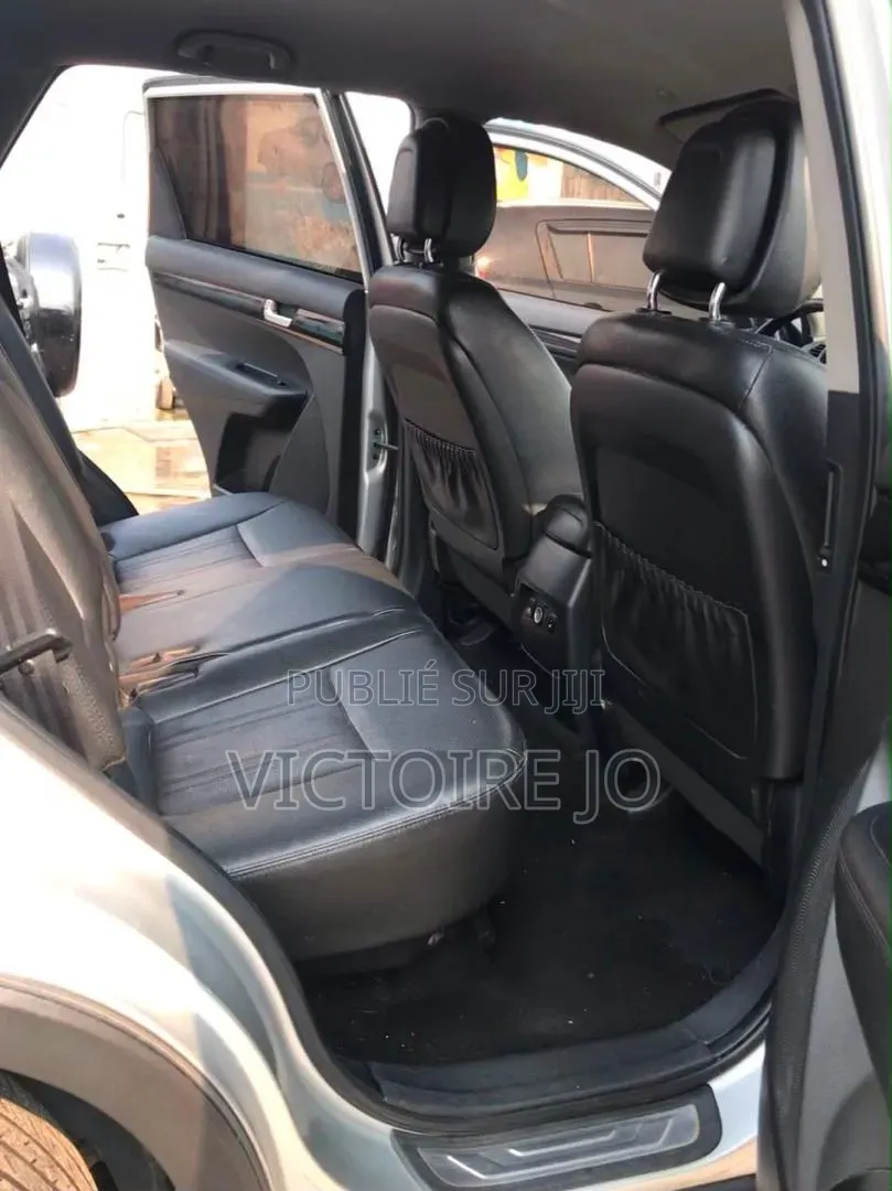 Kia Sorento 4dr SUV 2016 Gris