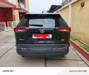 Toyota RAV4 2020 Noir