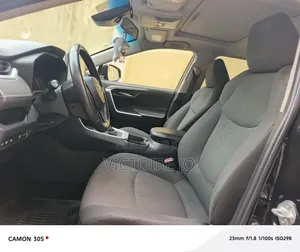 Toyota RAV4 2020 Noir