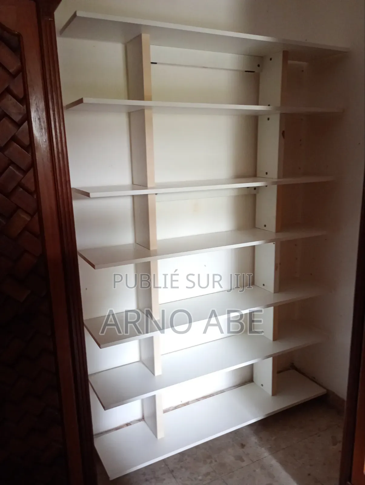 Étagères Ou Meuble À Chaussures