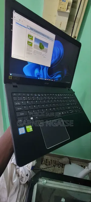 Ordinateur portable Acer Aspire F5 8GB Intel Core i5 SSD 256GB