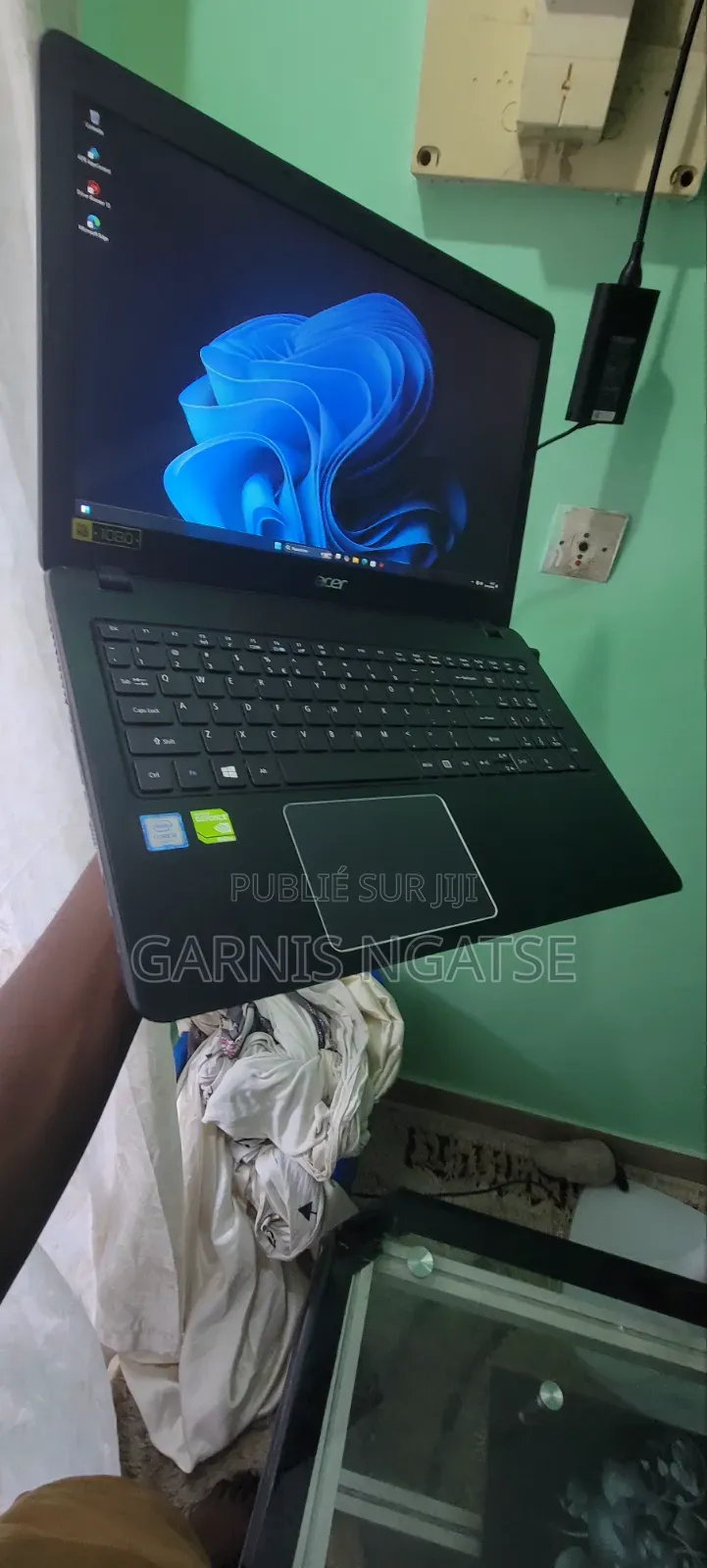 Ordinateur portable Acer Aspire F5 8GB Intel Core i5 SSD 256GB
