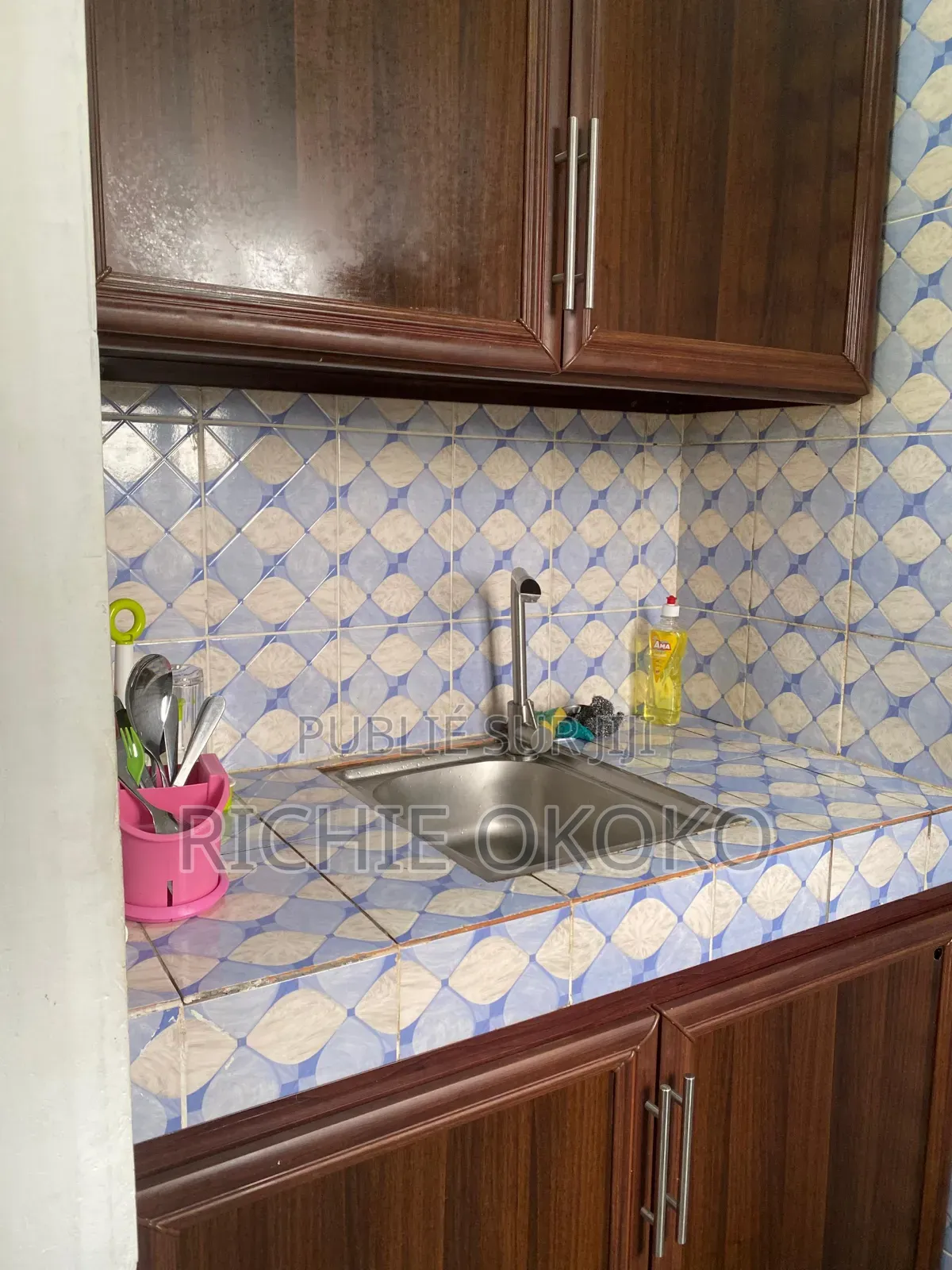 Meublé 1chbre Appartement dans Bafimmo, Lumumba à Louer