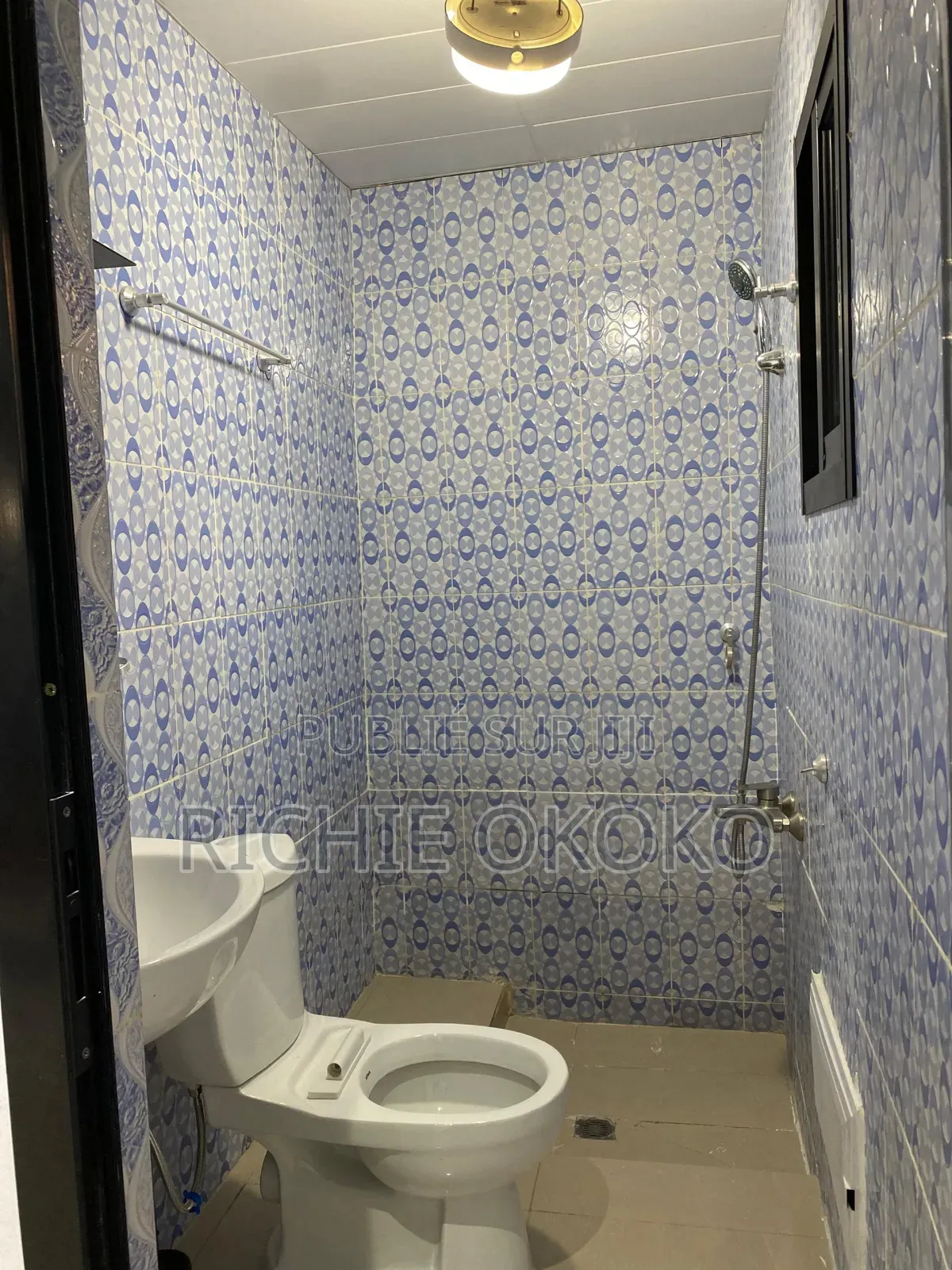 Meublé 1chbre Appartement dans Bafimmo, Lumumba à Louer