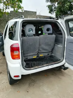 Toyota RAV4 2009 Blanc