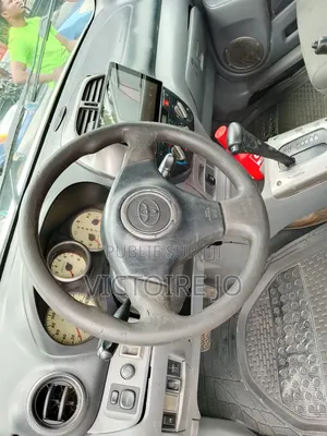 Toyota RAV4 2009 Blanc